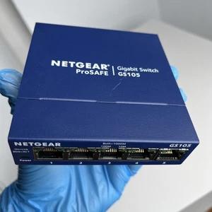 Netgear GS105 V5 Prosafe 5 Port Gigabit Switch No Power Supply - TESTED & WORKS - Picture 1 of 11