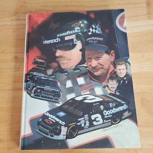 1995 Indianapolis Stock Cars Yearbook NASCAR Brickyard 400 Dale Earnhardt - Imagen 1 de 9