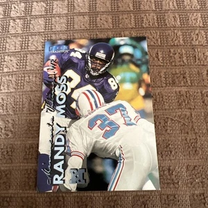 1999	Fleer 	Tradition 		Randy Moss	1												 - Picture 1 of 3