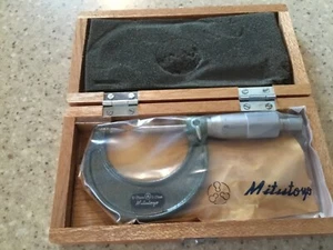 Mitutoyo Analog Micrometer 0 - 25 mm 112-213 with 30° Carbide Tips - Picture 1 of 5
