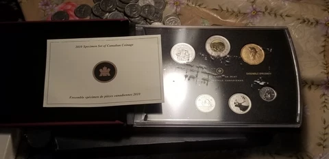Canada 2010 Specimen Royal Canadian Mint Set With Rare Northern Harrier Dollar Cover