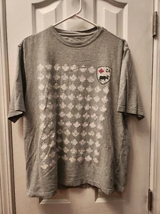 Niagara Falls Canada Maple Leaf Mens Grey Short Sleeve 100% Cotton T Shirt - Picture 1 of 2