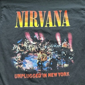 Nirvana Unplugged in New York T-shirt Size Large - Picture 1 of 6