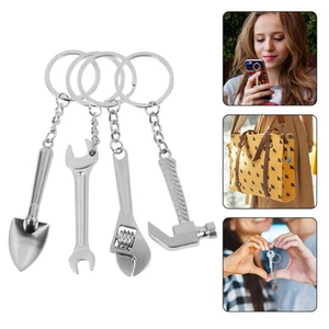 4 piezas Llaveros en forma de herramienta Llavero Único Decoraciones para llaves para hombres mujeres (Plateado) - Imagen 1 de 12