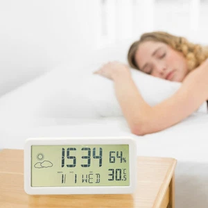 Relojes de Pared Digitales con Fecha Semana Reloj Despertador Temperatura Interior para Dormitorio - Imagen 1 de 12