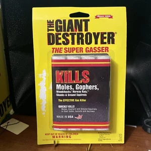 Giant Destroyer Bomb 4 Pack Gophers Moles Rats Yards Garden Lawn *NEW* - Picture 1 of 1