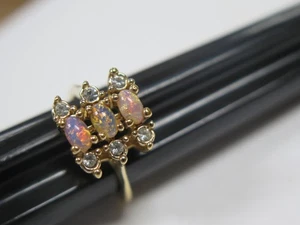 Anillo Vintage - Avon - Chapado en Oro con Anillo de Ópalo Talla 5.75 - Imagen 1 de 7