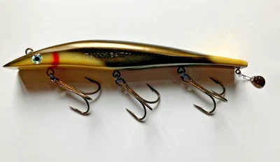 NEW Hand Painted 9" Danny Bait, Muskie Fishing Lure, Lake of the Woods
