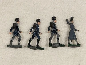 Antique Ernst HEINRICHSEN Nurnberg Soldier Flats ~ Plumed on the March - Picture 1 of 3