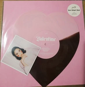 NEW! LAUFEY Valentine limited edition 7" Heart Shaped Chocolate STRAWBERRY Vinyl - Picture 1 of 2