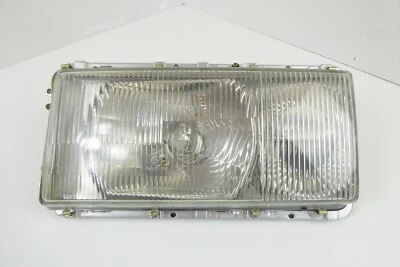 NEU Mercedes-Benz W116 S-Klasse Scheinwerfer E1 Rechts  0301056001 - Image 1 of 4