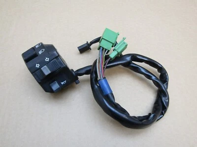 Interruptor izquierdo Kawasaki BN 125 Eliminator 2005 16.382 millas (14570) Foto 1 de 4