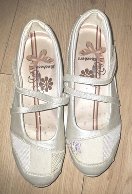 Sketchers Relaxed Fit Bikers Gold Memory Foam Flats UK 5 VGC! - Image 1 of 4