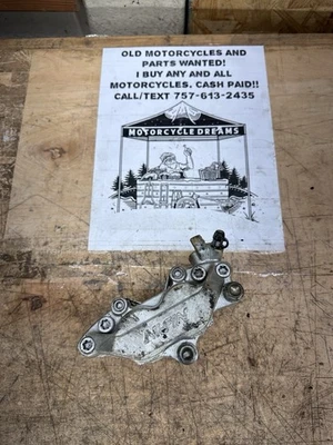 Pinza de disco de freno delantera derecha Honda CBR 900 RR CBR900 CBR900RR 1998 y 1999 Foto 1 de 4