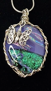 18" 925 Silver Wrapped Purple Green Dichroic Fused Glass Pendant Signed R. Young - Picture 1 of 10