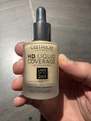 Base Catrice HD cobertura líquida 010 bege claro 30ml (1,01floz) - Imagem 1 de 3