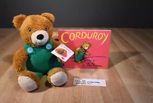 Libro de peluche y tapa blanda Kohl's Pana 2016 (310-3939) - Imagen 1 de 3