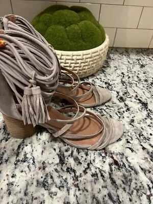 Sandalias Jeffrey Campbell Despina Taupe Gamuza Borla Lateral Tirantes Bloque talla 8.5 Foto 1 de 4