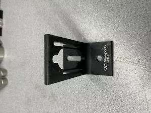 Newport MFM-B Mounting Bracket - Picture 1 of 5