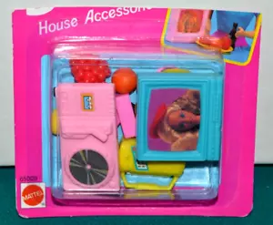RARE NEW 1995 BARBIE HOUSE ACCESSORIES SET-T.V., TELEPHONE, RADIO, FRUITS, SODAS - Bild 1 von 3