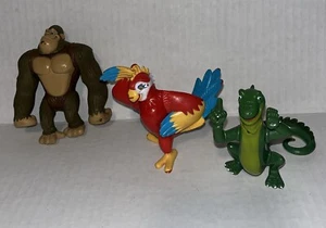 Lot 3 Rainforest Cafe Figures Animals Action Figures Gorilla Bird & Iguana Iggy - Picture 1 of 5