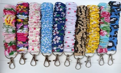 BOWSFORLITTLEPRINCESSES Scrunchie Wristlet Keyfob / Fabric keyfob / Keyfob / Scrunchie Key chain /