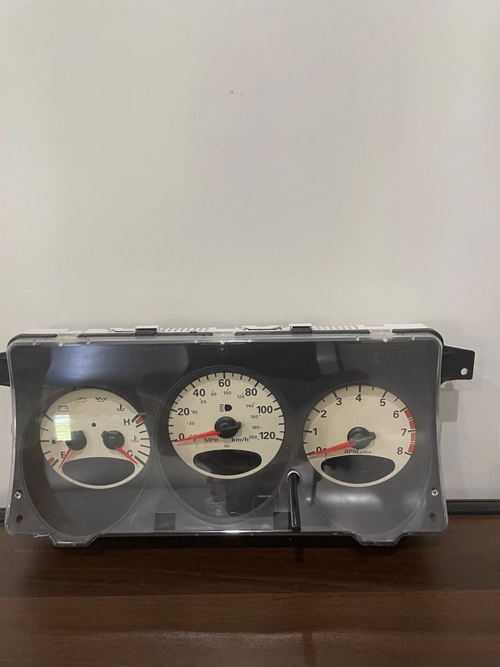 Cuadro de instrumentos velocímetro Chrysler PT Cruiser 02 2002 fabricante original mercado de Estados Unidos 138 k Foto 1 de 4