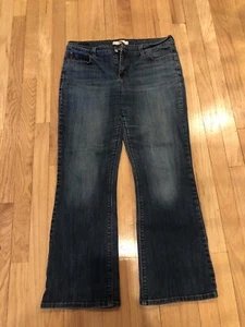 Levi's 526 Slender Boot Jeans Women's Mid Rise Dark Wash Denim Stretch 12/SC - Picture 1 of 15