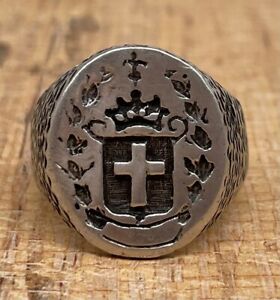 Vintage Men's Sterling Silver Family Crest / Heraldic Ring--Cross & Crown--Sz 11