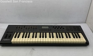 M-Audio Axiom 49 49-Key Semi-Weighted USB MIDI Keyboard Controller - Picture 1 of 7