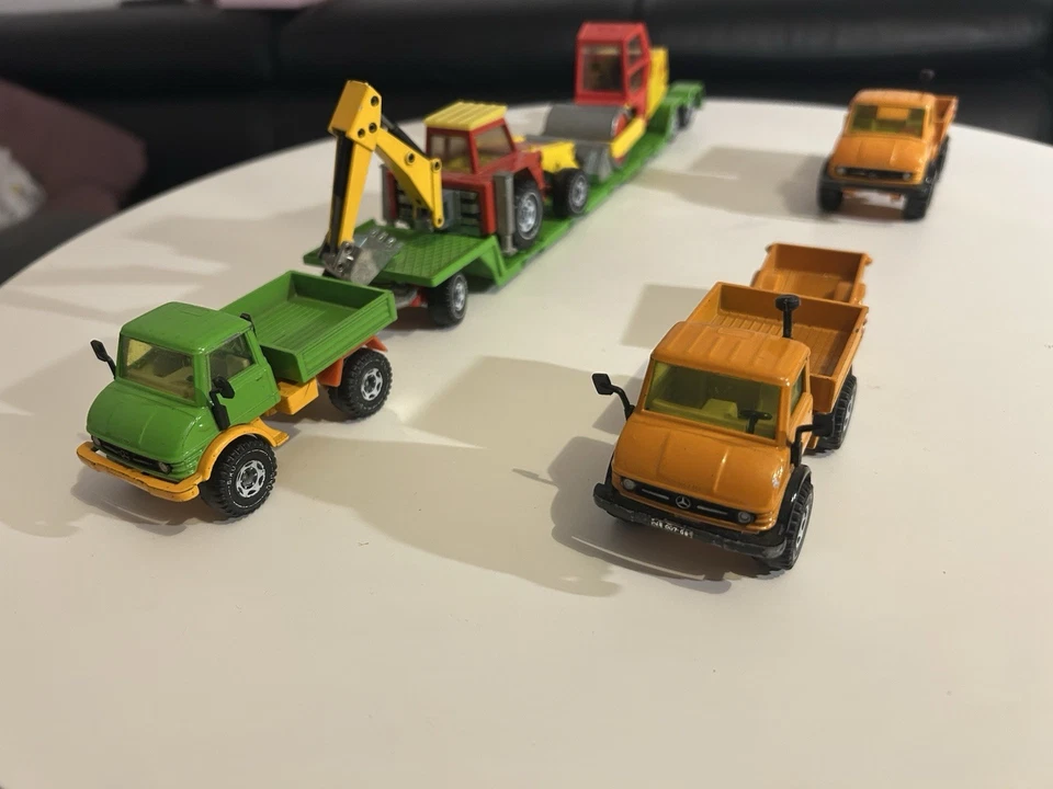 Siku 1/55 Unimog U406 Konvolut Mit Straßen Walze Und Radlader Super Serie  - Bild 1 von 4