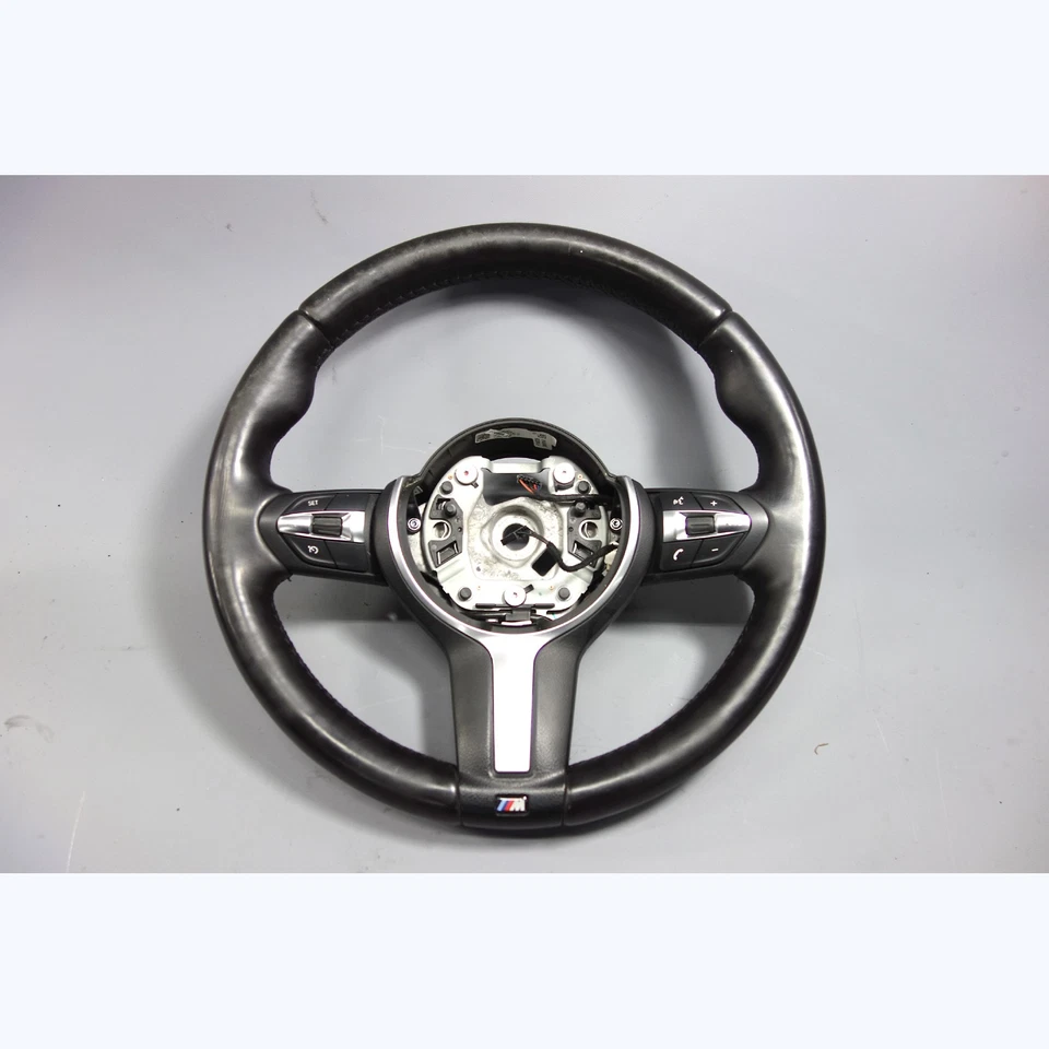 2012-2017 BMW F30 3-Series F22 Factory ///M Sport Steering Wheel w Buttons OEM — 第 1/4 张图片