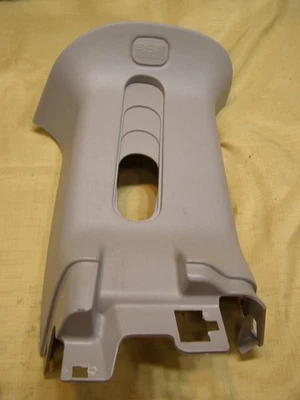 Panel de moldura de pilar C izquierdo Dodge Grand Caravan 2017 OEM 0ZR09BD1AI gris Foto 1 de 4