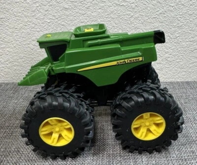 John Deere Combine Tractor Toy CS70358 Green  Large Wheels Lights - Image 1 of 4
