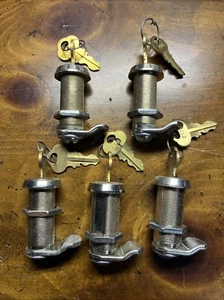 Lot Of 5 Vintage Chicago Lock Company Cabinet Desk Drawer Lock Cylinder 2126 Key - Picture 1 of 13