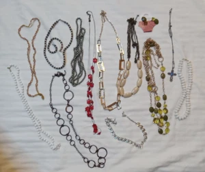 Necklace Lot  For Women Over 1 lb - Picture 1 of 7