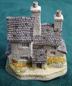 David Winter: Stone Cutter's Cottage, sin usar, en caja "British Traditions Feb", 1989 retirado - Imagen 1 de 17