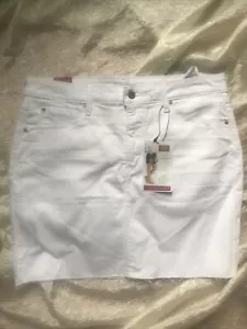 SIGNATURE BY LEVI STRAUSS WHITE DENIM HIGH RISE SKIRT~RAW HEM~STRETCH DENIM 14 - Picture 1 of 2