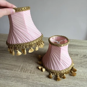 Vintage Small Clip On Swirl Pleated Lampshade Pair Pink & Gold Fringed Tassle - Picture 1 of 15