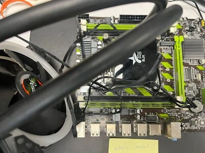 Paquete Intel Xeon E5-2609 2,4 GHz (LGA 2011, 10 MB) - PROBADO con enfriador de agua Foto 1 de 4