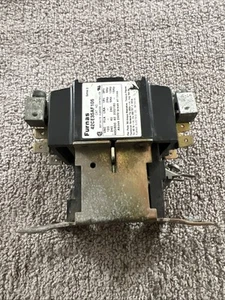 FURNAS 42CE35AF106 DEFINITE PURPOSE CONTACTOR 3 POLE 110-120V 50/60HZ SERIES B - Picture 1 of 9