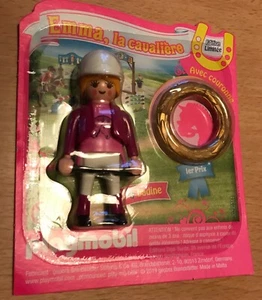 FIGURINE NEUF SOUS BLISTER PLAYMOBIL PINK EMMA LA CAVALIERE ET SA COURONNE - Picture 1 of 1