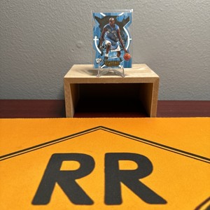 Lamar Odom Breakaway Die-Cut Press Pass 2000 Basketball Card #BA30