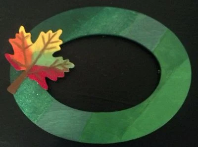 HAND PAINTED & DECORATED WOOD FALL THEMED GREEN GRADIENT PICTURE FRAME WITH LEAF - Image 1 of 4