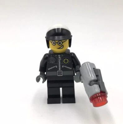 LEGO Bad Cop Crooked Smile minifigure 70819 71213 The LEGO Movie mini figure - Image 1 of 4