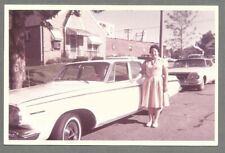 VTG 1950s Color Photo Snapshot LOVELY LADY POSING BESIDE SNAZZY COOL WHITE CAR