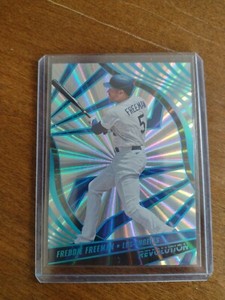 2022 Panini Chronicles Revolution Freddie Freeman Sunburst Parallel /50 Dodgers 