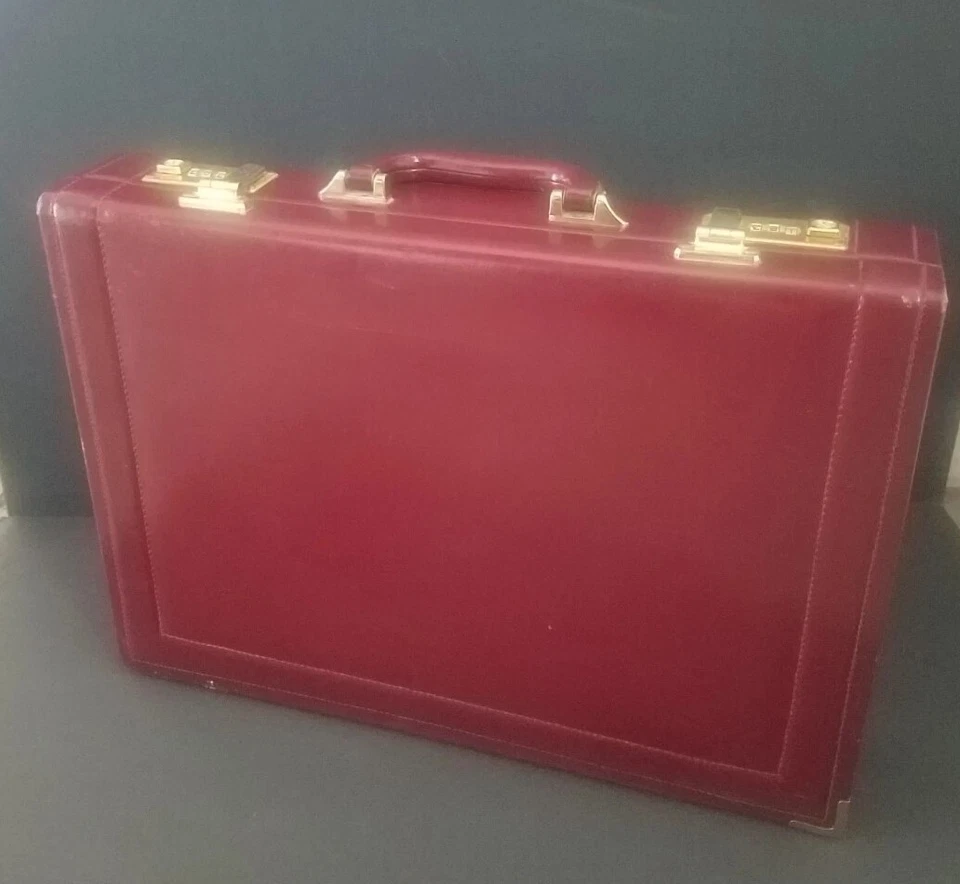 Maletín vintage Oleg Cassini de cuero de lujo borgoña conjunto de bloqueo Foto 1 de 4