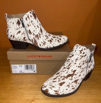 Botín Lucky Brand Basel, blanco, marrón blanco cuero de vaca, talla 6,5, pelo de vaca Foto 1 de 4