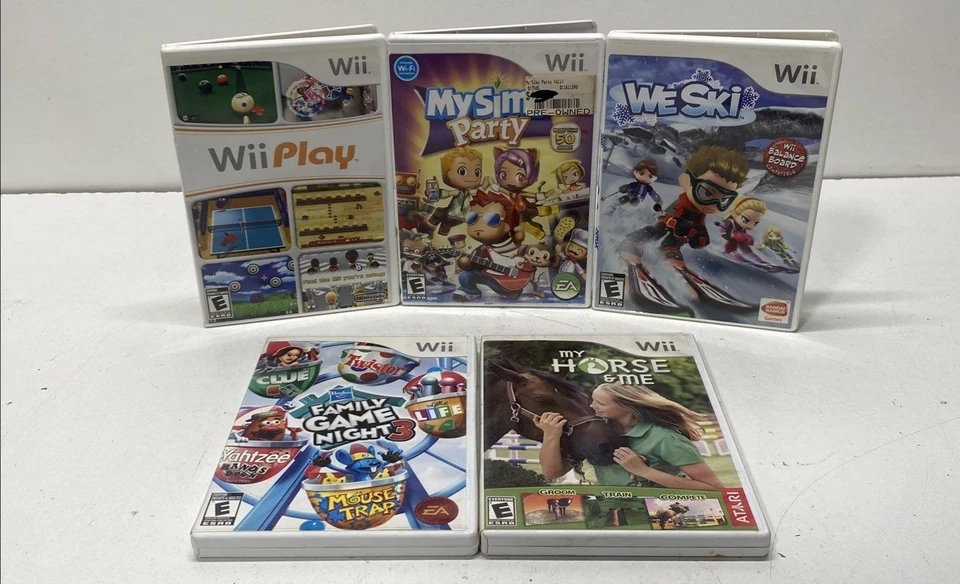 Hasbro Family Game Night 3 & Other Games - Nintendo Wii - Image 1 of 4